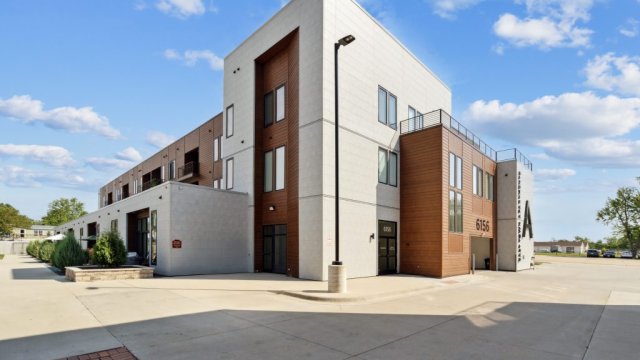 East Town Apartments