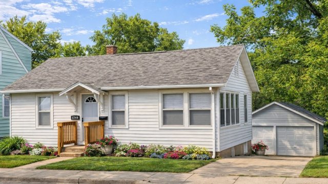 1748 N. Grandview Ave.