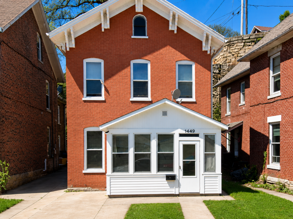 Coming soon: 3 Bedroom House! 1449 Bluff St.